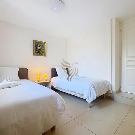 T3 Private Garden 2 Steps From The Center-clim 公寓 *