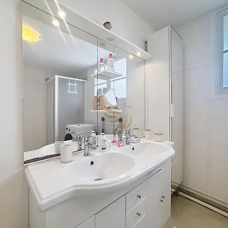T3 Private Garden 2 Steps From The Center-clim Apartment Saint-Raphael (Var)