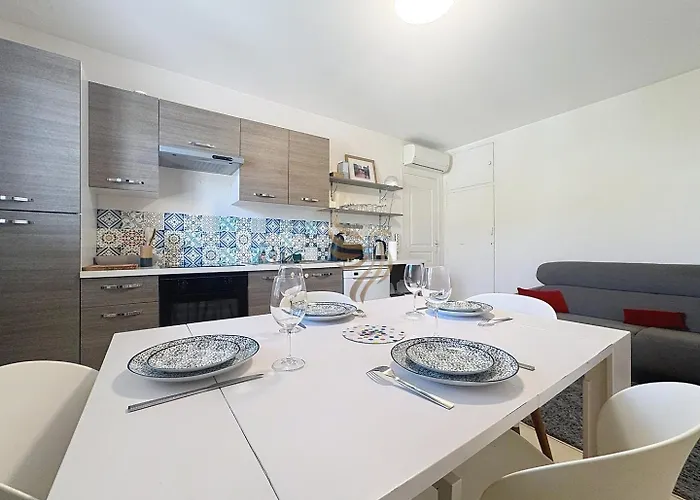 T3 Private Garden 2 Steps From The Center-clim 公寓 *